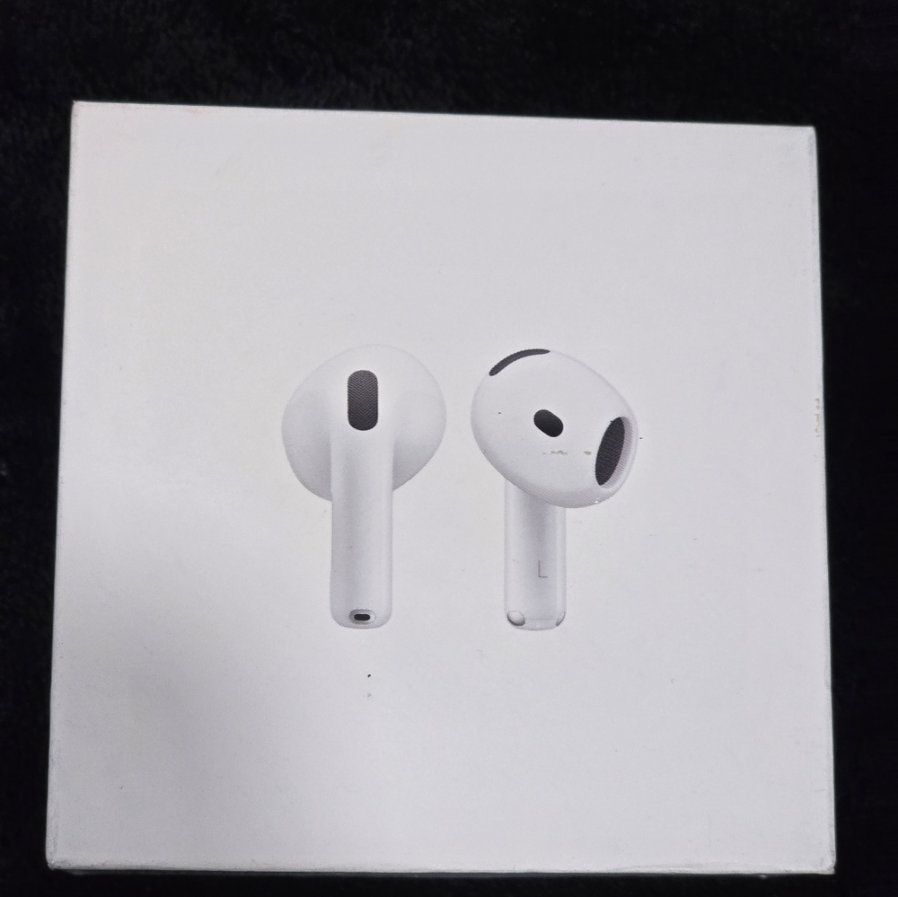 Apple AirPods 4 Wireless Earbuds Brand New
